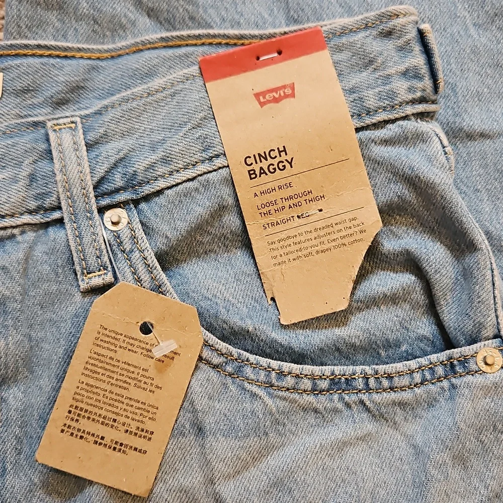 NEW! Levi's High Rise Cinch Baggy Jeans In Invested Indigo Size 30 - Picture 8 of 13